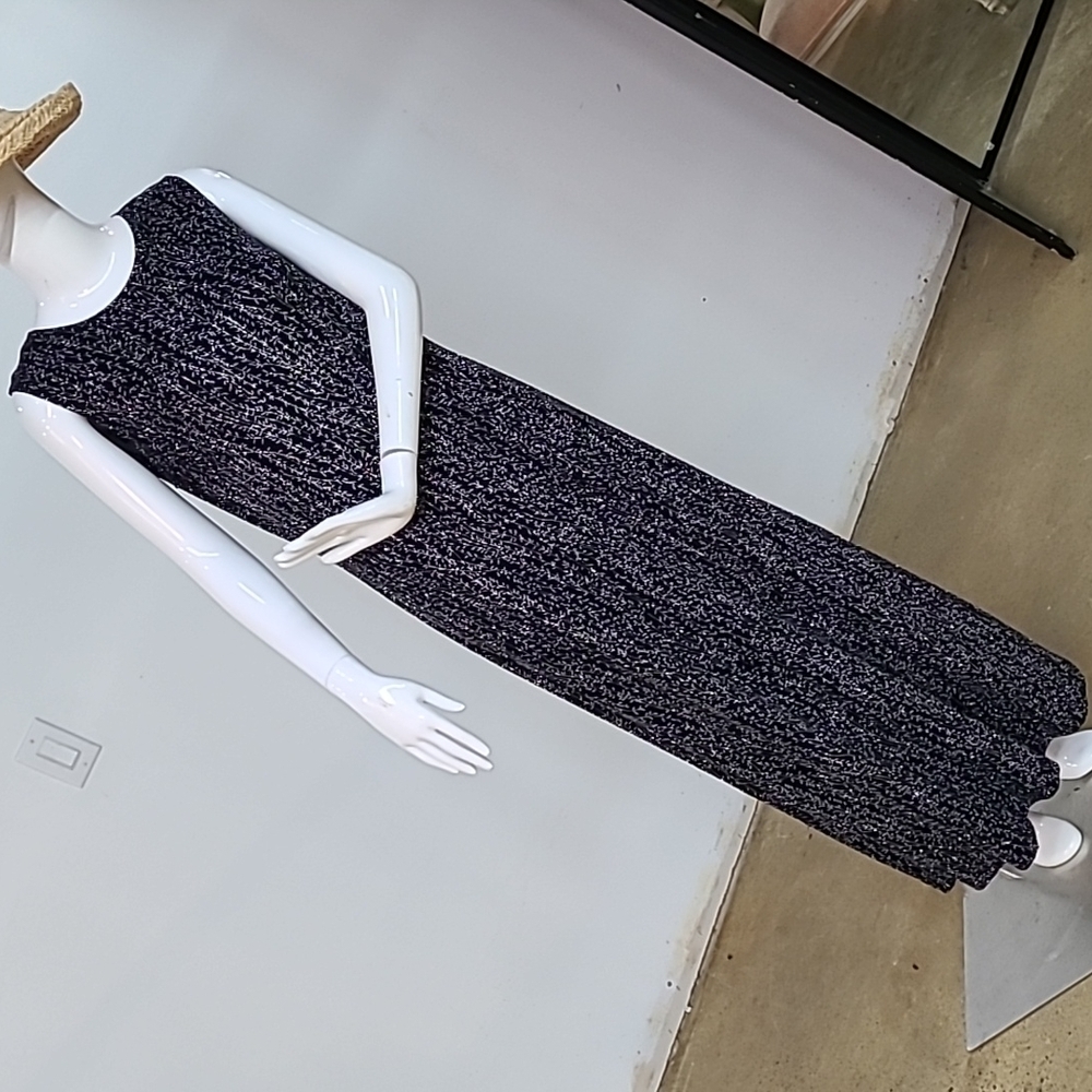 Ronni Nicole Vintage Sleeveless Evening Maxi Dress